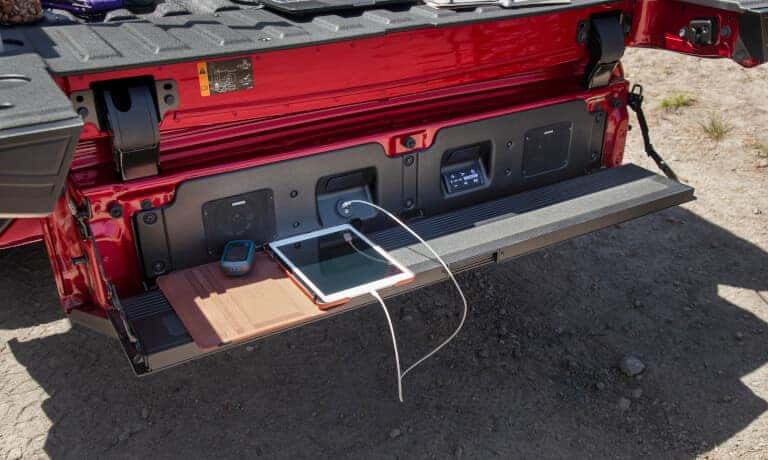 2025 GMC Sierra 1500 Exterior Tailgate Technology