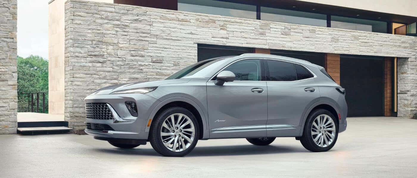 2025 Buick Envision Exterior Driveway Profile