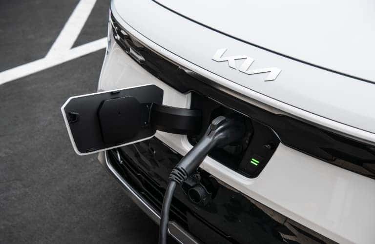 Charging a 2023 Kia Niro EV