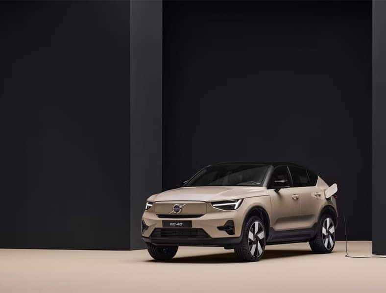 2025 Volvo EC40 | Front profile of a 2025 Volvo EC40 charging