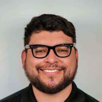 Steven  Navarrete