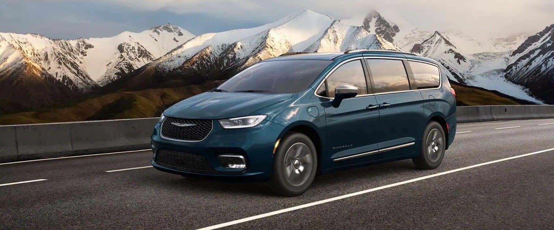 2022 Chrysler Pacifica Hybrid Pinnacle On The Road