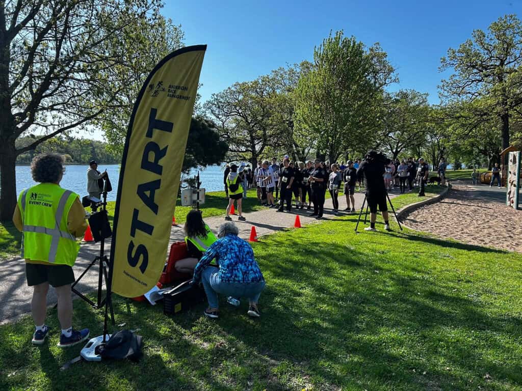 runners gather for cops & joggers event