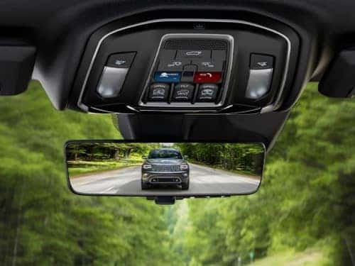 2025 Jeep Grand Cherokee digital rearview camera view