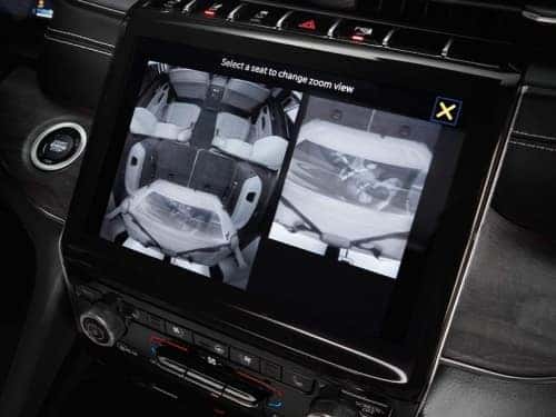 2025 Jeep Grand Cherokee L view of rear monitor camera displayed on touchscreen