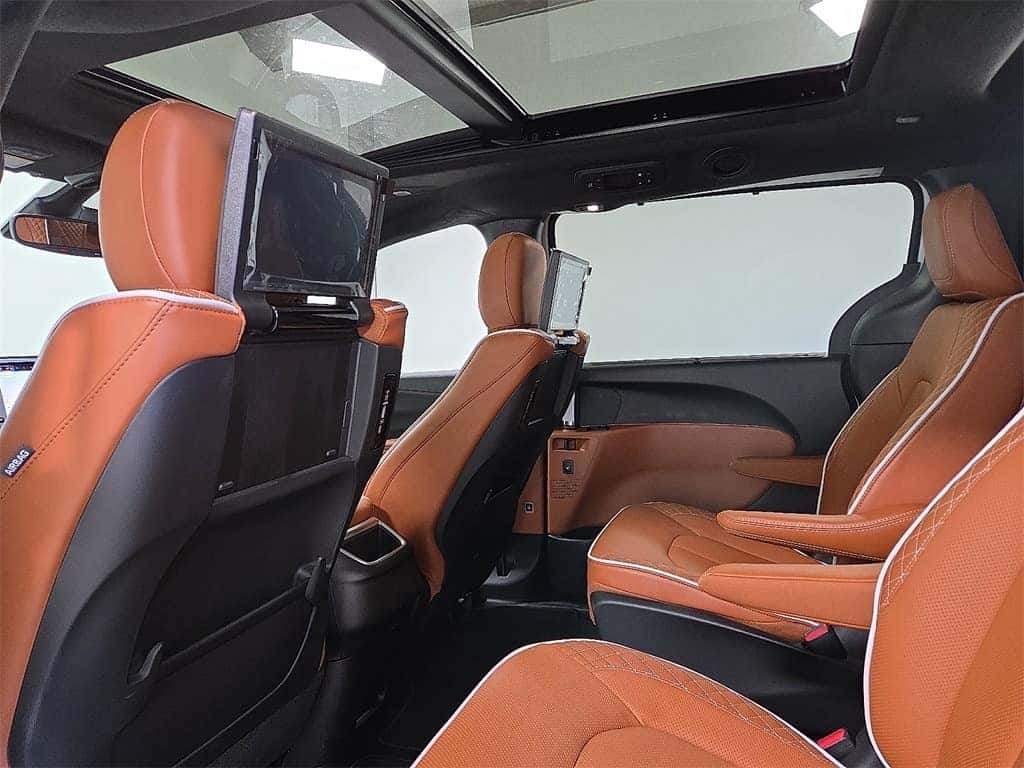 Rear-Seat-10-inch-HD-Touchscreen-Displays