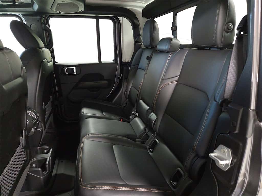 Passenger Seats