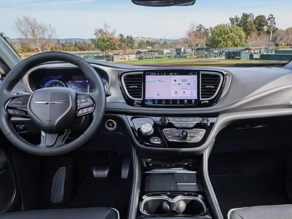 2026 Chrysler Pacifica Plug-in Hybrid Dashboard