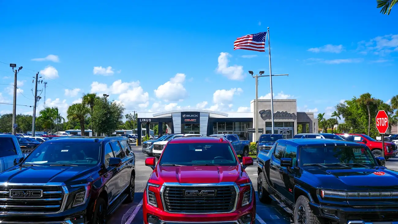 2026 GMC Yukon keyless access at Linus Buick GMC — smart key fob, passive entry, and OnStar remote commands in Vero Beach, FL