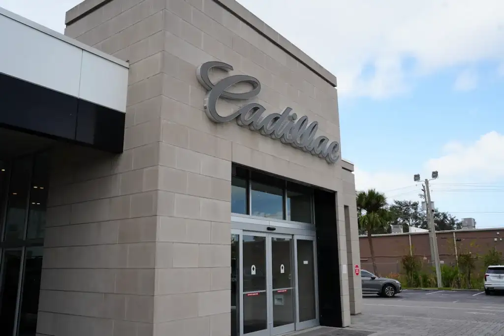 Cadillac lease deals near Port St. Lucie FL — OPTIQ, XT5, LYRIQ, and VISTIQ lease specials at Linus Cadillac of Vero Beach, 30 minutes north via I-95