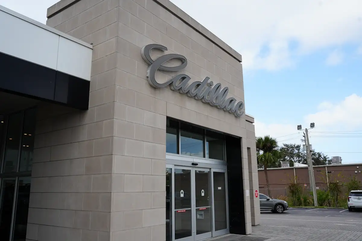 Cadillac lease deals near Port St. Lucie FL — OPTIQ, XT5, LYRIQ, and VISTIQ lease specials at Linus Cadillac of Vero Beach, 30 minutes north via I-95