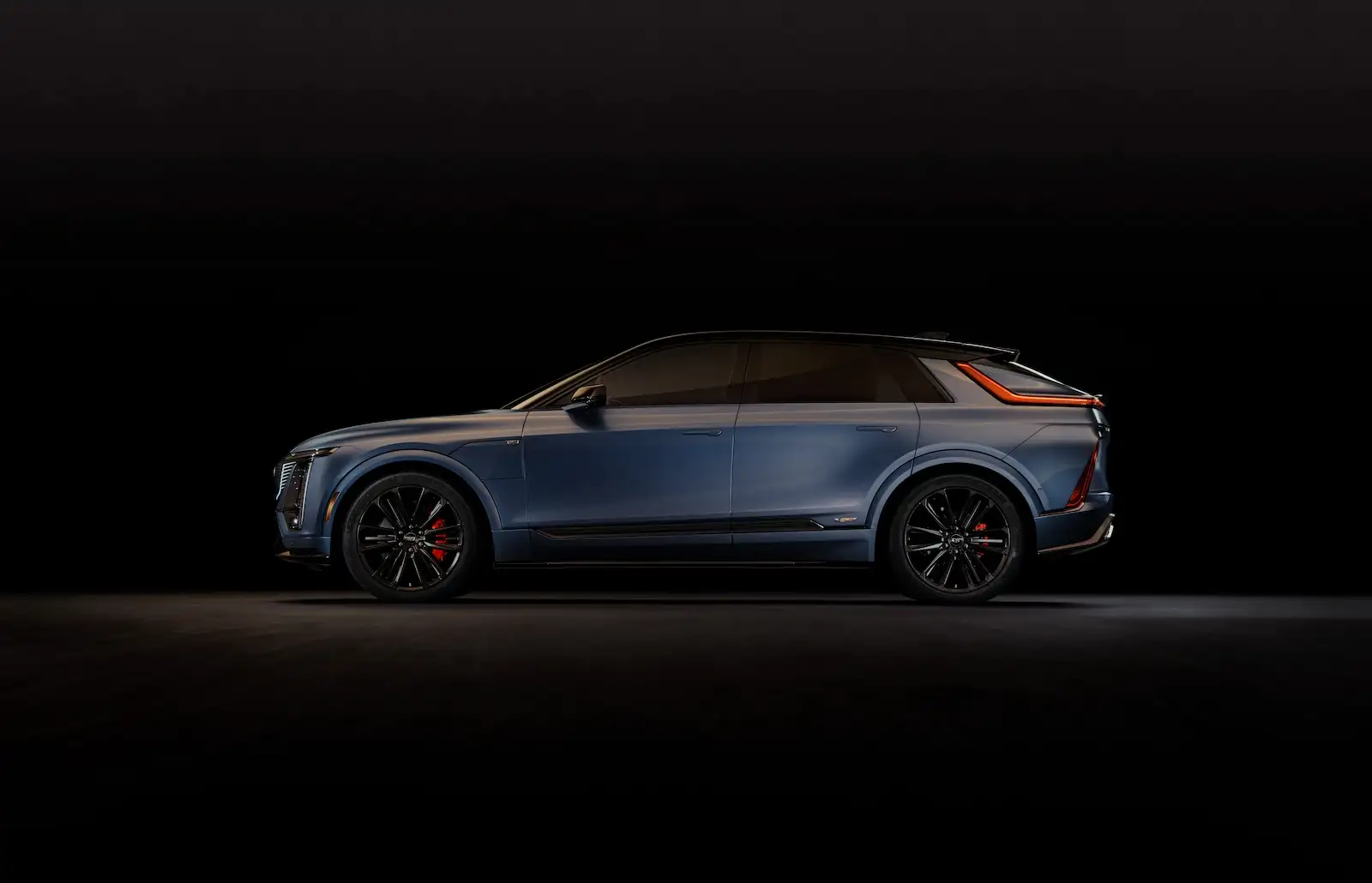 Cadillac LYRIQ lease deals for Melbourne drivers — all-electric luxury SUV at Linus Cadillac of Vero Beach, 1401 US-1