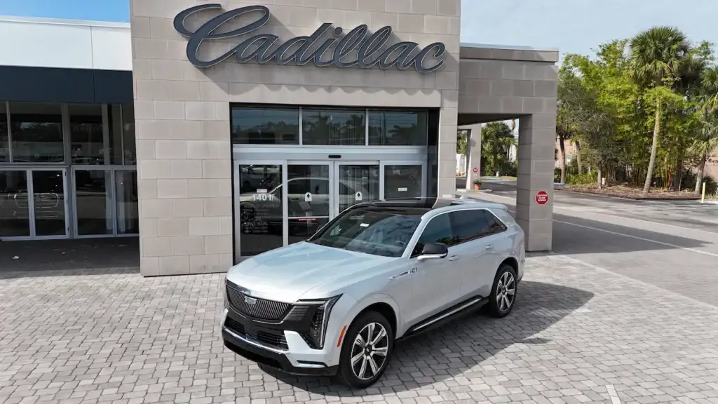 Cadillac lease deals for Melbourne FL drivers — Escalade, XT5, CT5, CT4, and OPTIQ lease specials at Linus Cadillac of Vero Beach, a short drive south on US-1