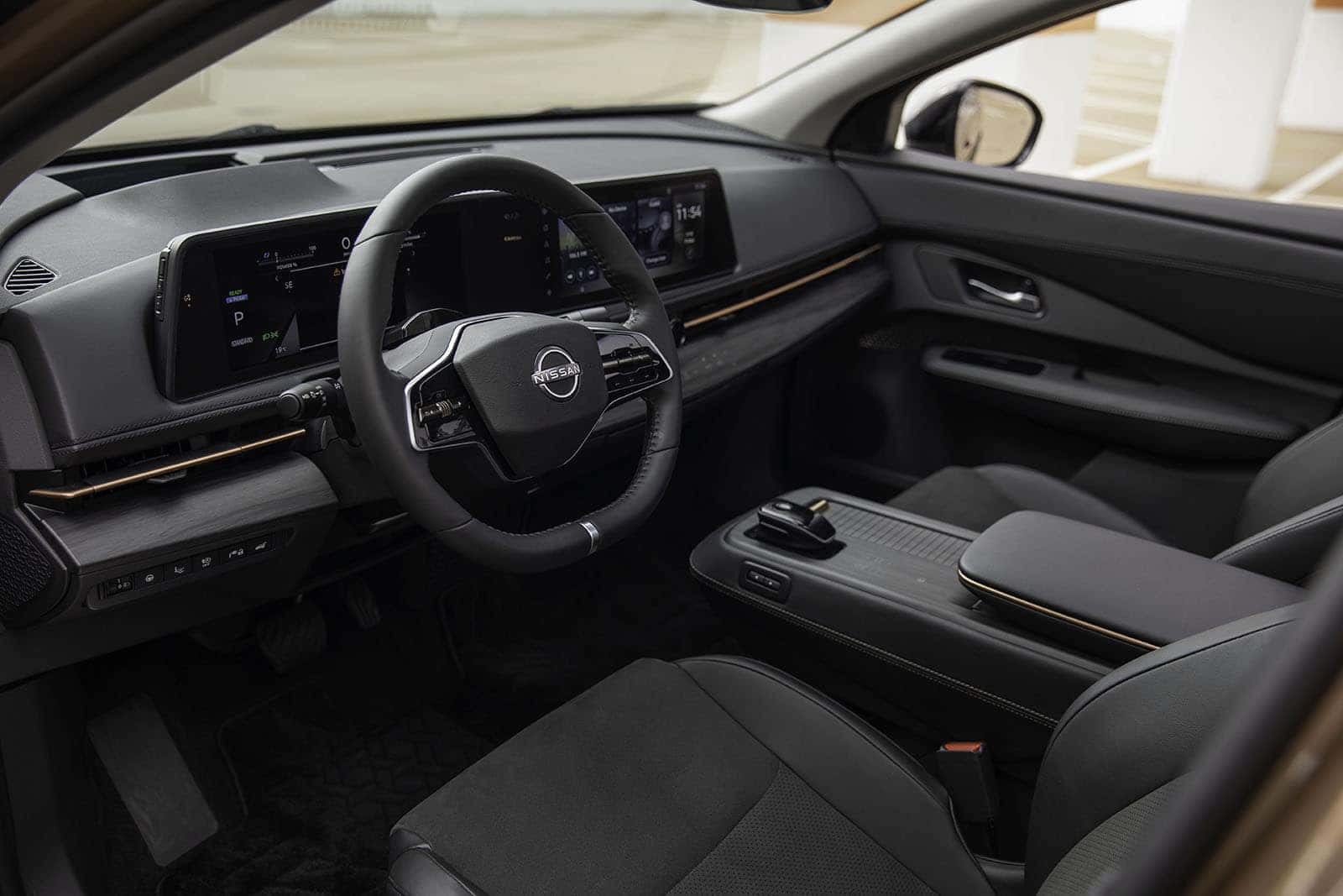 nissan ariya ev crossover interior dash