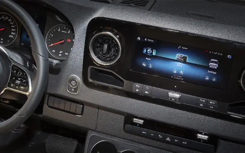 Mercedes-Benz Fleet Management Technology