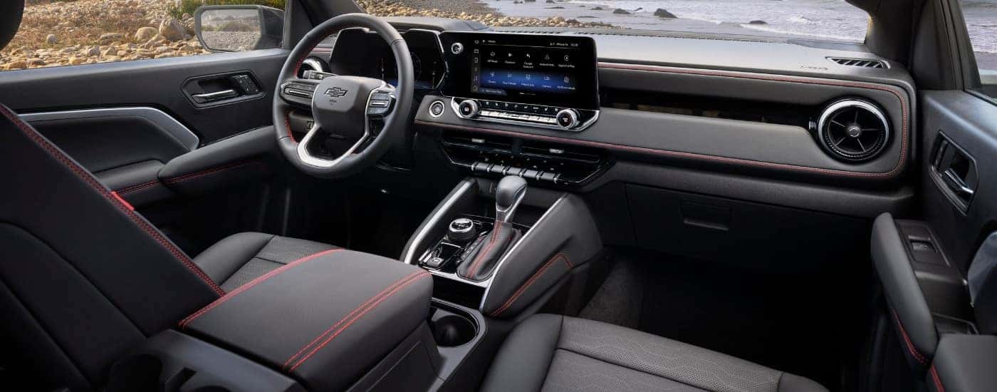 The black interior of a 2025 Chevy Colorado.