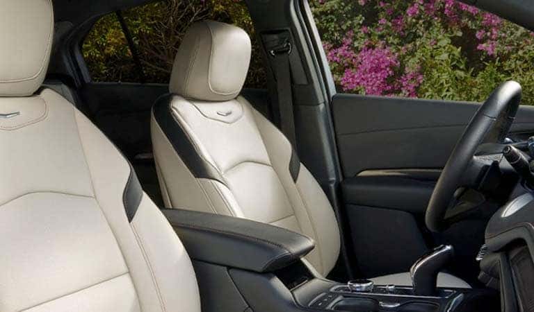 2022 Cadillac XT4 Research