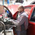 Nissan Mechanic Russ Darrow Milwaukee